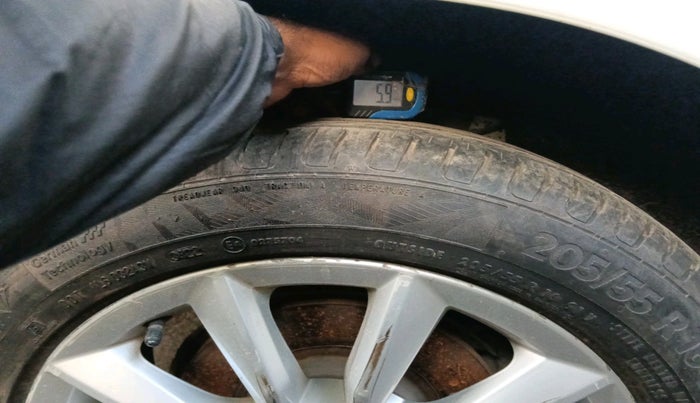 2016 Skoda Octavia STYLE PLUS AT 1.8 TSI, Petrol, Automatic, 1,10,823 km, tyre