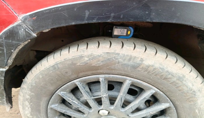 2017 Mahindra Kuv100 K4 6 STR, Petrol, Manual, 1,55,599 km, tyre