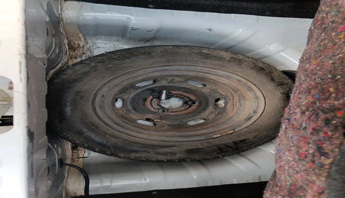 2018 Datsun Redi Go T(O) 1.0, Petrol, Manual, 94,898 km, tyre