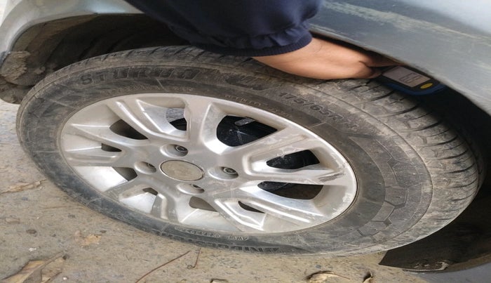 2018 Tata Tiago XZA PETROL, Petrol, Automatic, 69,743 km, tyre