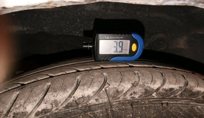 2012 Hyundai Santro Xing GLS, Petrol, Manual, 89,445 km, tyre