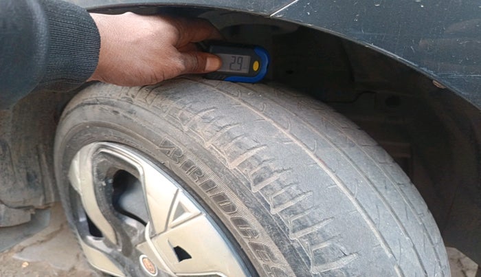 2015 Tata Zest XE PETROL, Petrol, Manual, 42,176 km, tyre