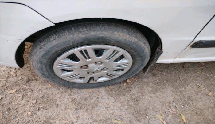 2012 Hyundai Santro Xing GL, Petrol, Manual, 69,744 km, tyre