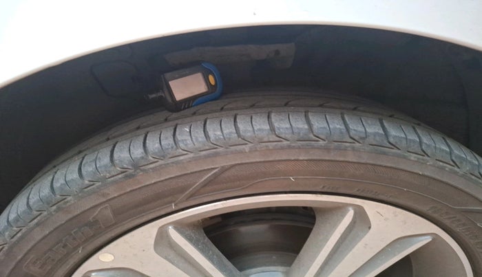 2017 Hyundai Verna 1.6 VTVT SX, Petrol, Manual, 81,894 km, tyre