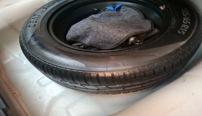 2017 Hyundai Verna 1.6 VTVT SX, Petrol, Manual, 81,894 km, tyre