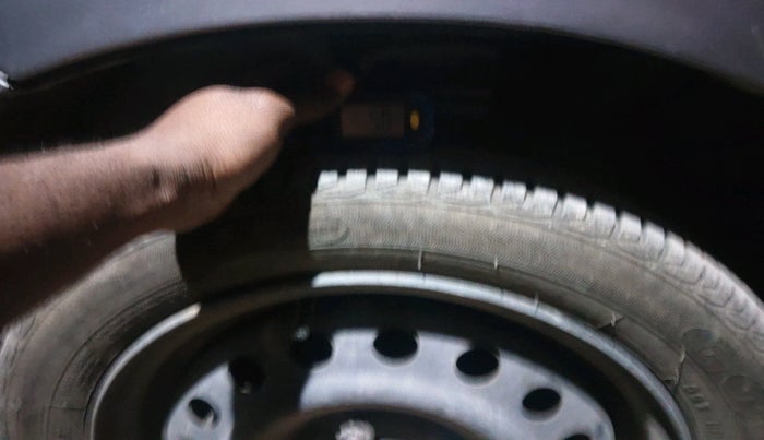 2013 Maruti Wagon R 1.0 VXI, Petrol, Manual, 1,09,855 km, tyre