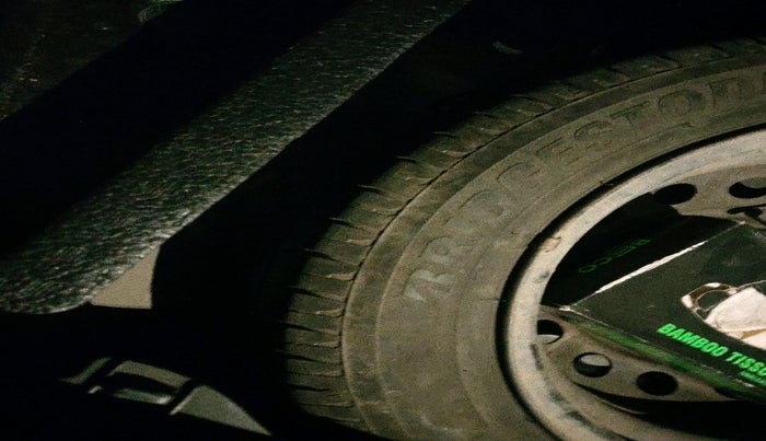 2013 Maruti Wagon R 1.0 VXI, Petrol, Manual, 1,09,855 km, tyre