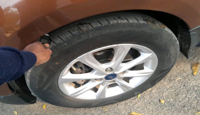 2018 Ford Ecosport TITANIUM 1.5L DIESEL, Diesel, Manual, 1,53,100 km, tyre