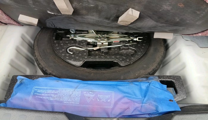 2021 Maruti Ciaz DELTA 1.5 SHVS MT PETROL, Petrol, Manual, 45,064 km, tyre