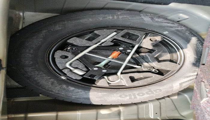 2022 Tata PUNCH CREATIVE 1.2 MT KAZIRANGA EDITION , Petrol, Manual, 17,148 km, tyre