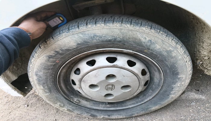 2016 Tata Tiago XM PETROL, Petrol, Manual, 85,260 km, tyre