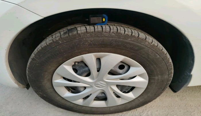 2018 Maruti Swift VXI, Petrol, Manual, 57,641 km, tyre