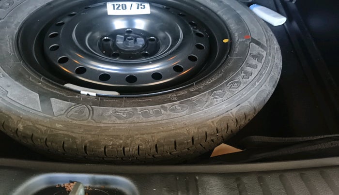 2020 Jeep Compass LONGITUDE PLUS 1.4 PETROL AT, Petrol, Automatic, 57,980 km, tyre