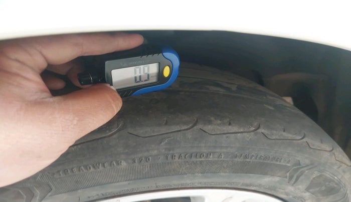 2018 Maruti Swift ZDI AMT, Diesel, Automatic, 1,57,495 km, tyre