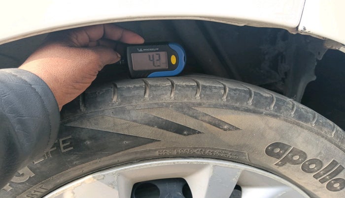 2018 Maruti Celerio VXI, Petrol, Manual, 1,93,982 km, tyre