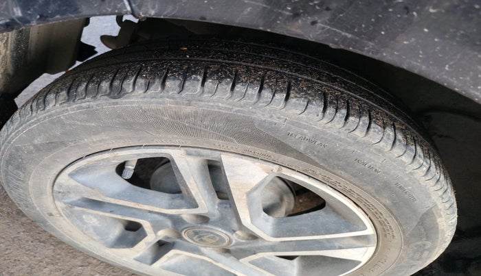 2022 Tata Tiago XZ PLUS PETROL, Petrol, Manual, 63,089 km, tyre