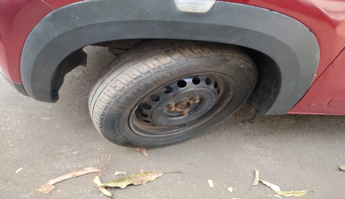 2020 Renault Kwid RXT 1.0 (O), Petrol, Manual, 72,230 km, tyre