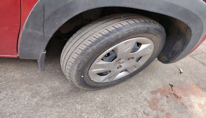 2020 Renault Kwid RXT 1.0 (O), Petrol, Manual, 72,230 km, tyre