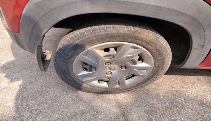 2020 Renault Kwid RXT 1.0 (O), Petrol, Manual, 72,230 km, tyre