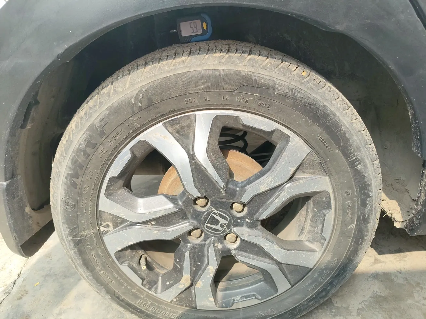 2017 Honda WR-V 1.2L I-VTEC VX MT, Petrol, Manual, 1,05,513 km, tyre