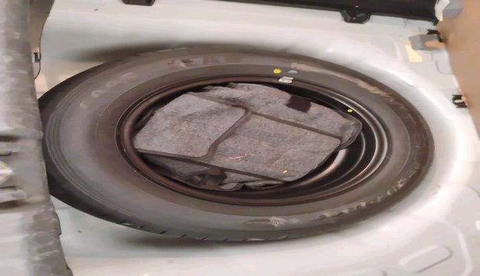 2022 KIA SONET HTX 1.0 DCT, Petrol, Automatic, 47,954 km, tyre