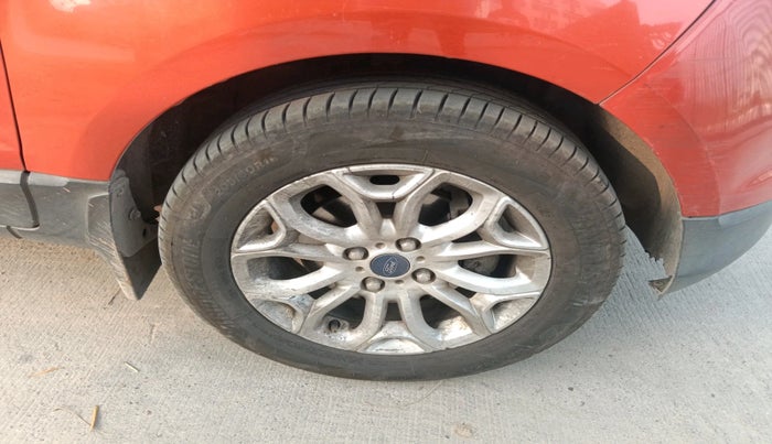 2016 Ford Ecosport TITANIUM+ 1.5L DIESEL, Diesel, Manual, 1,19,669 km, tyre