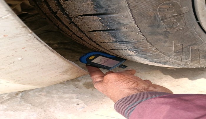 2018 Maruti Swift VXI, Petrol, Manual, 77,916 km, tyre