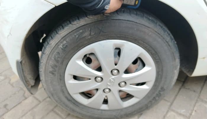 2011 Hyundai i10 SPORTZ 1.2, Petrol, Manual, 68,970 km, tyre