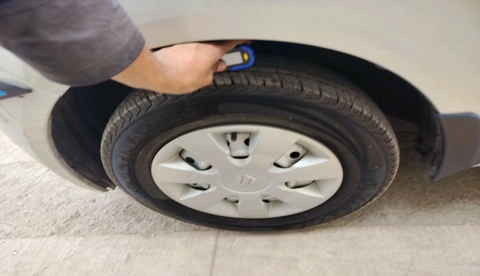 2020 Maruti New Wagon-R LXI CNG (O) 1.0, CNG, Manual, 2,174 km, tyre