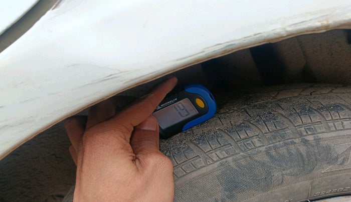 2016 Maruti Swift Dzire VXI, Petrol, Manual, 1,41,111 km, tyre