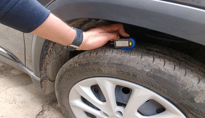 2023 Maruti Grand Vitara SIGMA SMART HYBRID, Petrol, Manual, 14,620 km, tyre