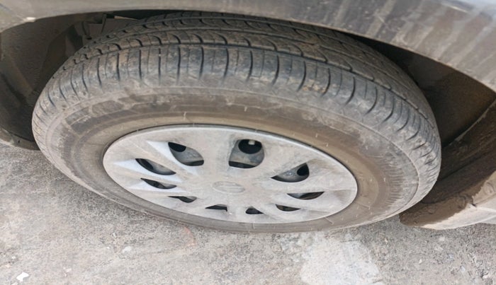 2016 Maruti Swift VDI, Diesel, Manual, 82,148 km, tyre