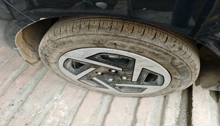 2023 Hyundai GRAND I10 NIOS SPORTZ 1.2 KAPPA VTVT, Petrol, Manual, 3,655 km, tyre