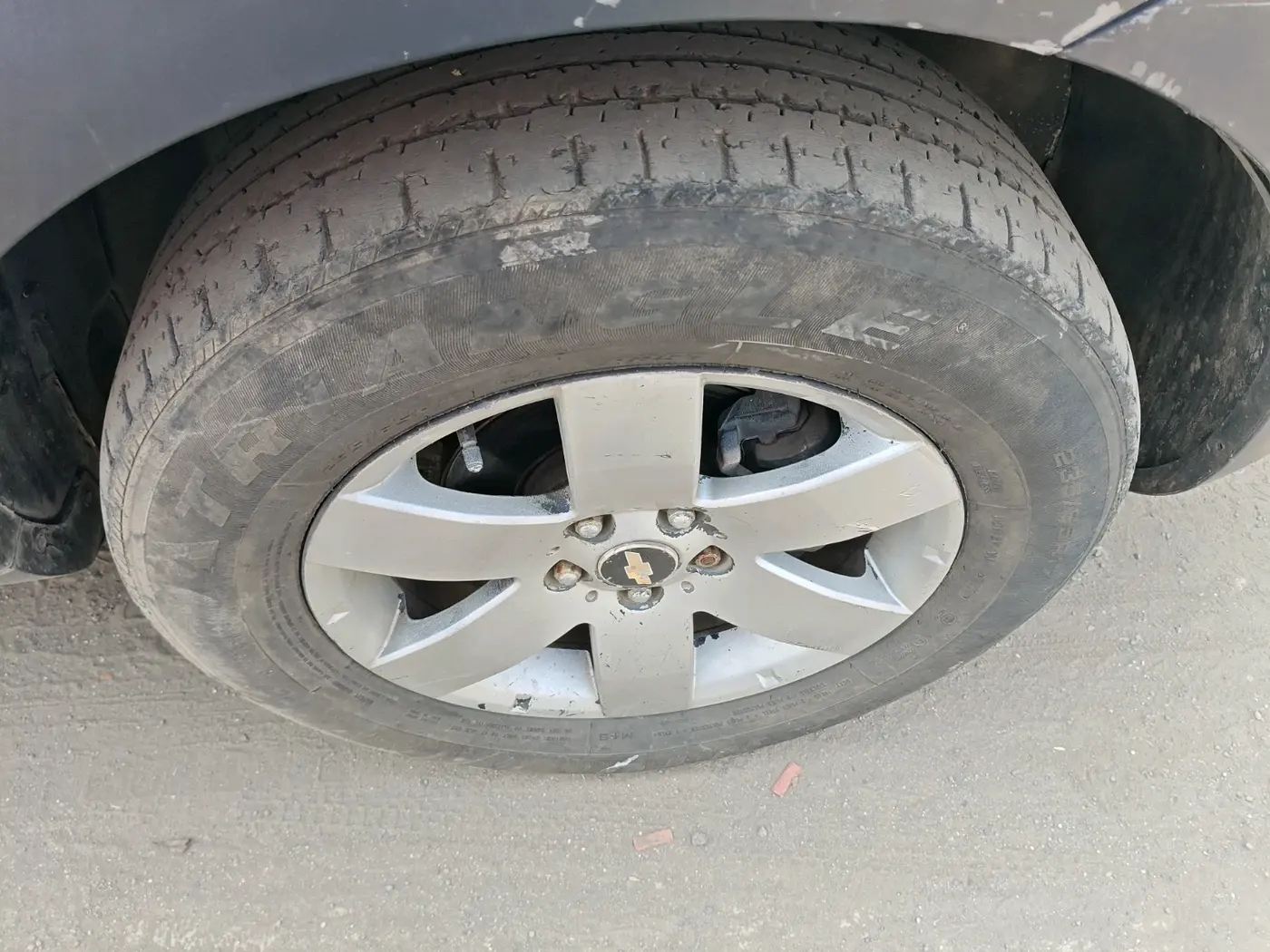 2012 Chevrolet Captiva XTREME, Diesel, Manual, 1,63,201 km, tyre