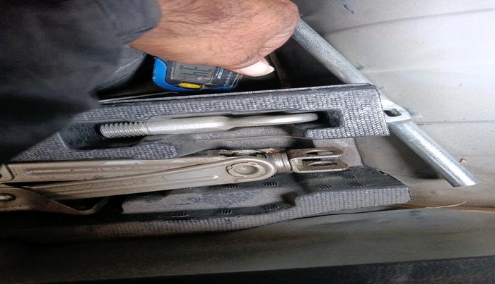 2017 Honda Amaze 1.2L I-VTEC S, Petrol, Manual, 85,099 km, tyre