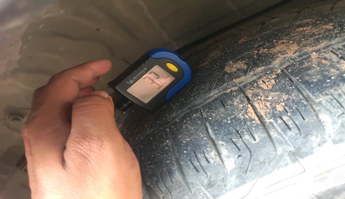 2015 Toyota Fortuner 3.0 4X4 MT, Diesel, Manual, 1,24,481 km, tyre