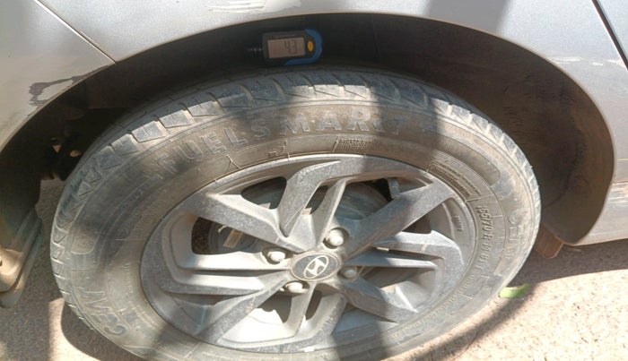 2020 Hyundai GRAND I10 NIOS SPORTZ AMT 1.2 KAPPA VTVT, Petrol, Automatic, 37,000 km, tyre