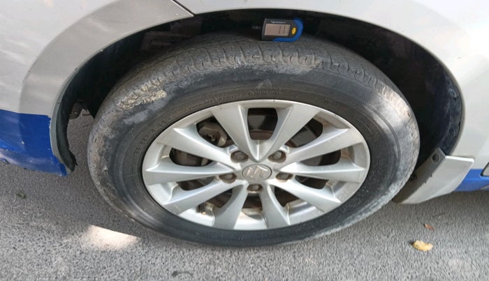 2013 Maruti Ertiga ZDI, Diesel, Manual, 1,29,711 km, tyre