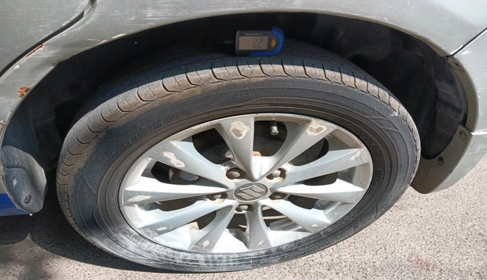 2013 Maruti Ertiga ZDI, Diesel, Manual, 1,29,711 km, tyre