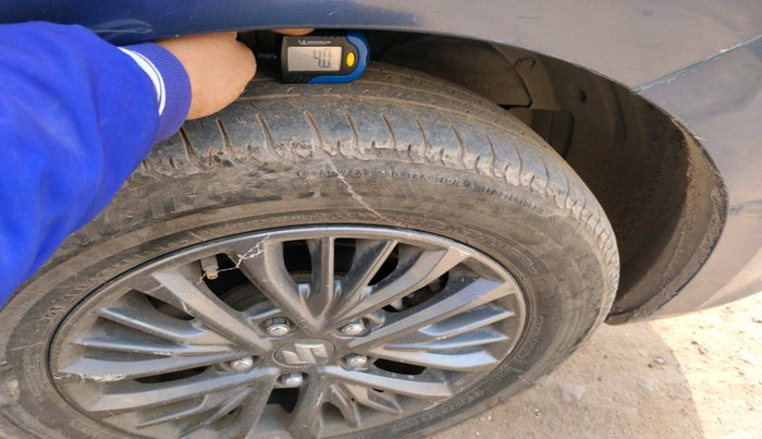 2019 Maruti Ertiga ZXI+ SHVS, Petrol, Manual, 1,37,028 km, tyre