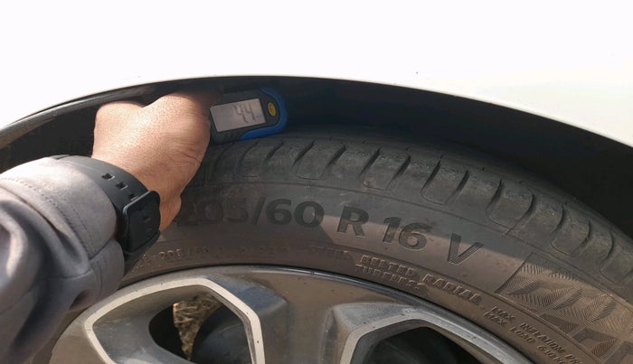 2019 Ford Ecosport TITANIUM 1.5L SPORTS(SUNROOF) DIESEL, Diesel, Manual, 69,313 km, tyre