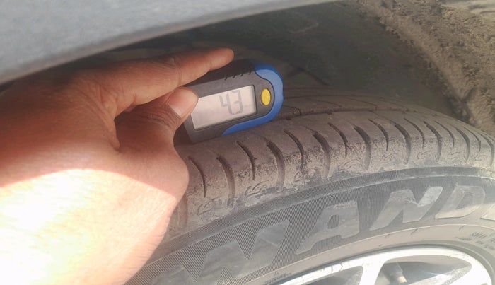 2024 Mahindra XUV 3XO AX5 1.5 Turbo Diesel, Diesel, Manual, 22,514 km, tyre