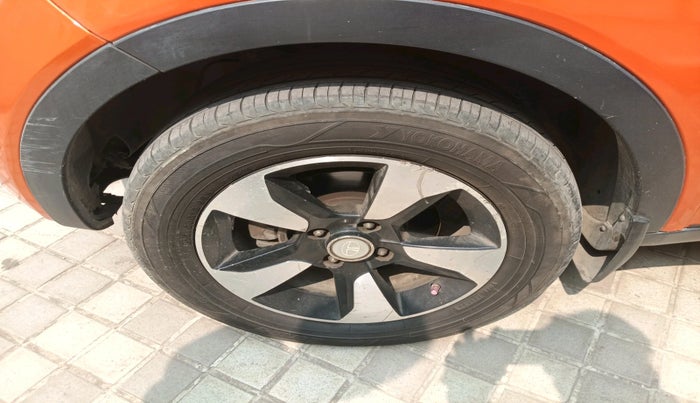 2018 Tata NEXON XZA PLUS PETROL, Petrol, Automatic, 1,44,498 km, tyre