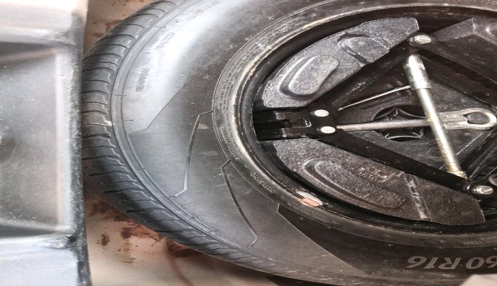 2018 Tata NEXON XZA PLUS PETROL, Petrol, Automatic, 1,44,498 km, tyre