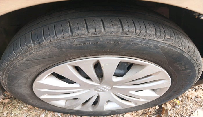 2013 Maruti Ertiga VXI, Petrol, Manual, 1,34,561 km, tyre