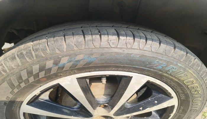 2011 Tata Indica Vista AURA QUADRAJET, Diesel, Manual, 1,07,823 km, tyre