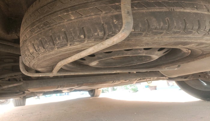 2017 Maruti Ertiga VXI, Petrol, Manual, 72,768 km, tyre