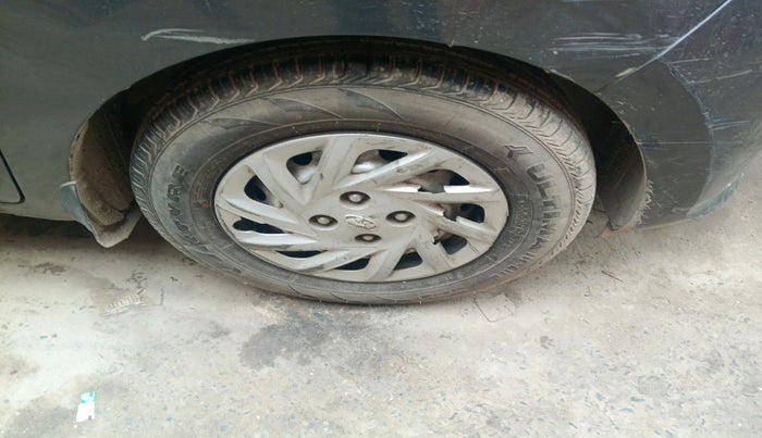 2020 Hyundai NEW SANTRO SPORTZ EXECUTIVE MT CNG, Petrol, Manual, 1,39,977 km, tyre