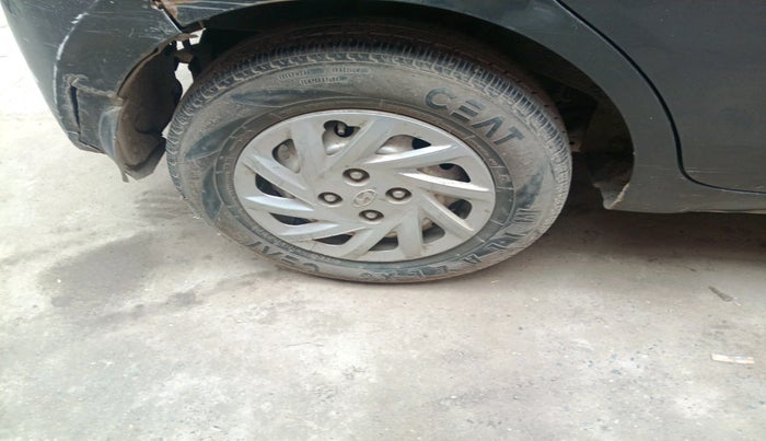 2020 Hyundai NEW SANTRO SPORTZ EXECUTIVE MT CNG, Petrol, Manual, 1,39,977 km, tyre