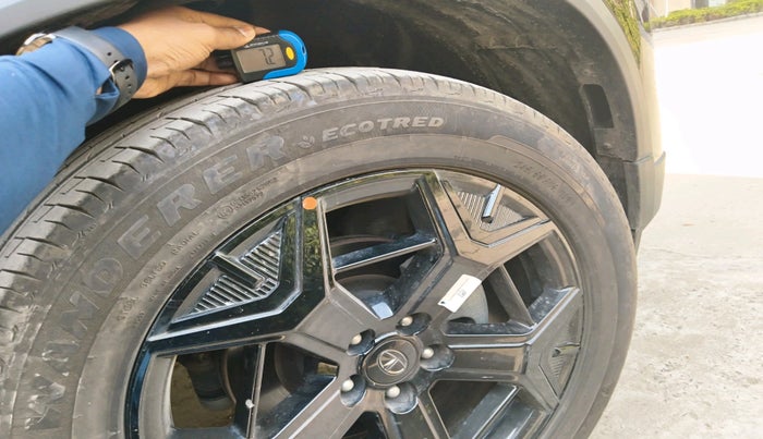 2023 Tata Harrier FEARLESS PLUS DARK EDITION, Diesel, Manual, 4,146 km, tyre